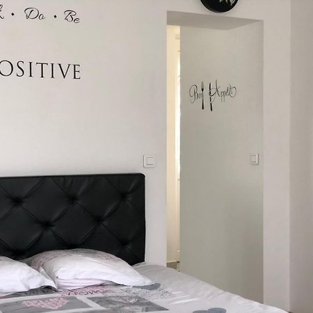 Les Cottages De Magny Luaran gambar