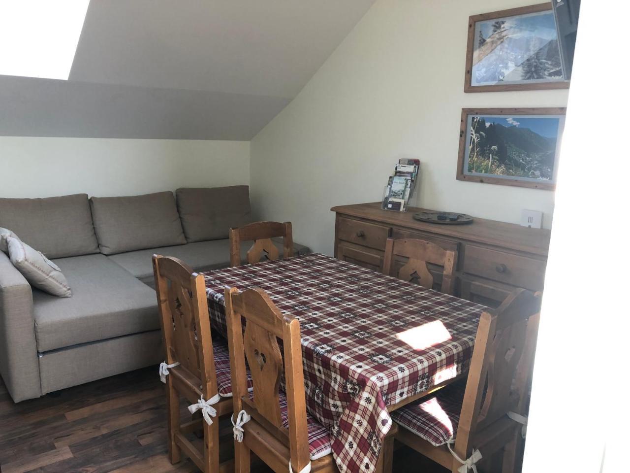Les Cottages De Magny Luaran gambar